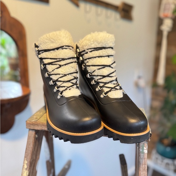 ✨Bernardo Shearling Hiker Boots Women’s 11 — Anthropologie Nordy’s Winter Boots✨ - Picture 2 of 10